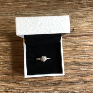 Pandora Ring